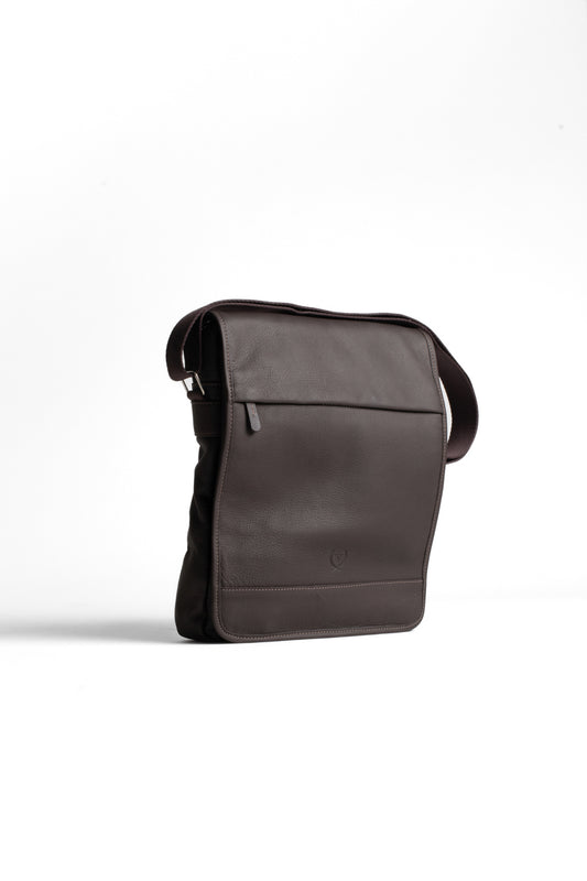 Bolsa Carteiro Couro Aba Lisa Com Zíper - Cafe