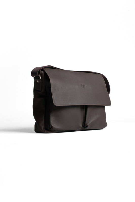 Bolsa Carteiro Couro Com 2 Bolsos Aba Lisa - Cafe