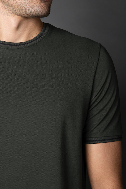 Camiseta Manga Curta Slim Pique Friso Duplo - Verde Escuro