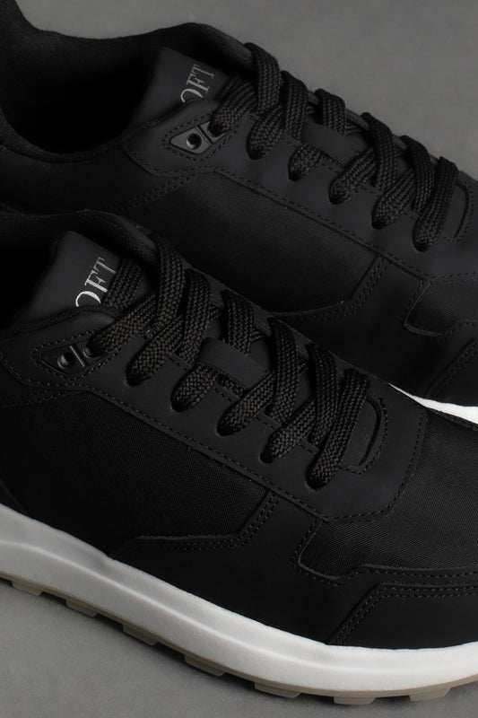 Tênis Couro Recortes Nylon - Preto