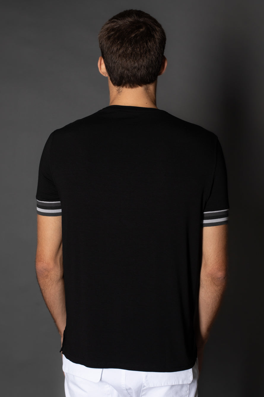 Camiseta Manga Curta Slim Faixa Manga - Preto