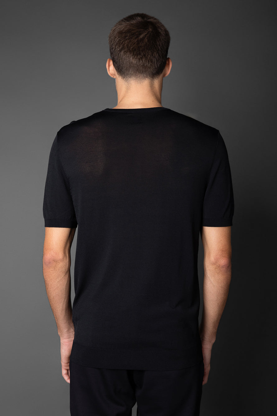 Camiseta Manga Curta Slim Gola Redonda Retilínea - Preto