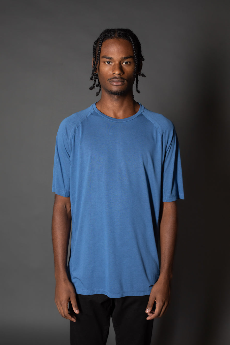 Camiseta Manga Curta Slim Raglan - Azul.