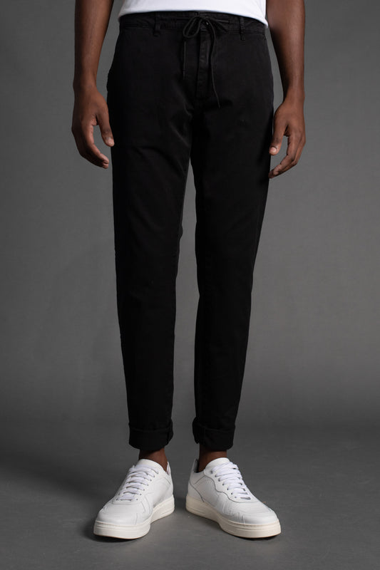Calça Chino Slim Com Cordão - Preto