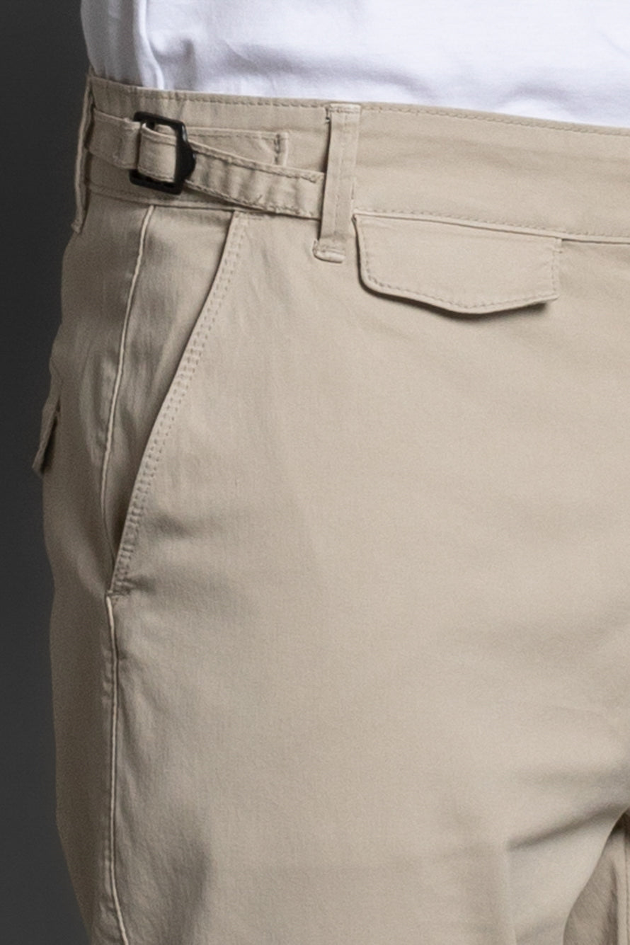 Calça Chino Slim Com Bolso Cargo - Bege