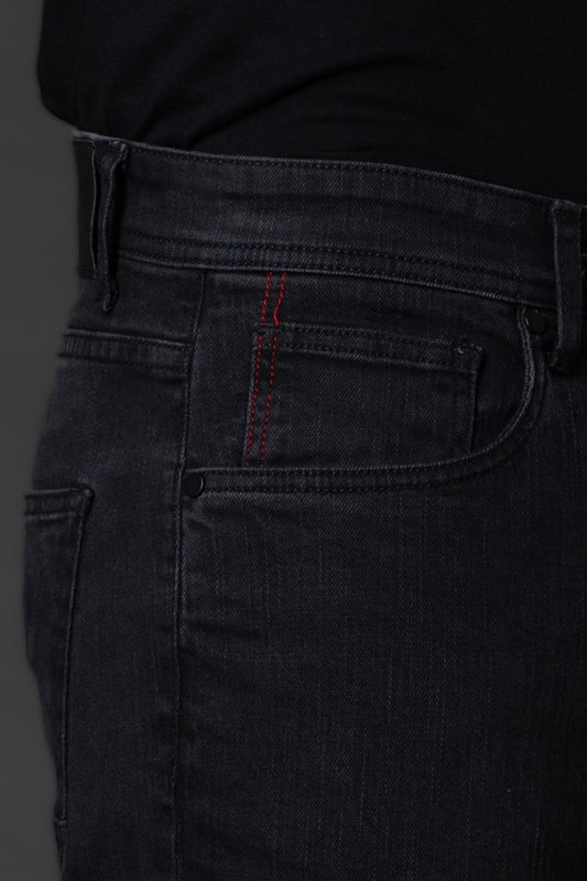 Calça Jeans Slim Com Detalhe Vermelho - Chumbo