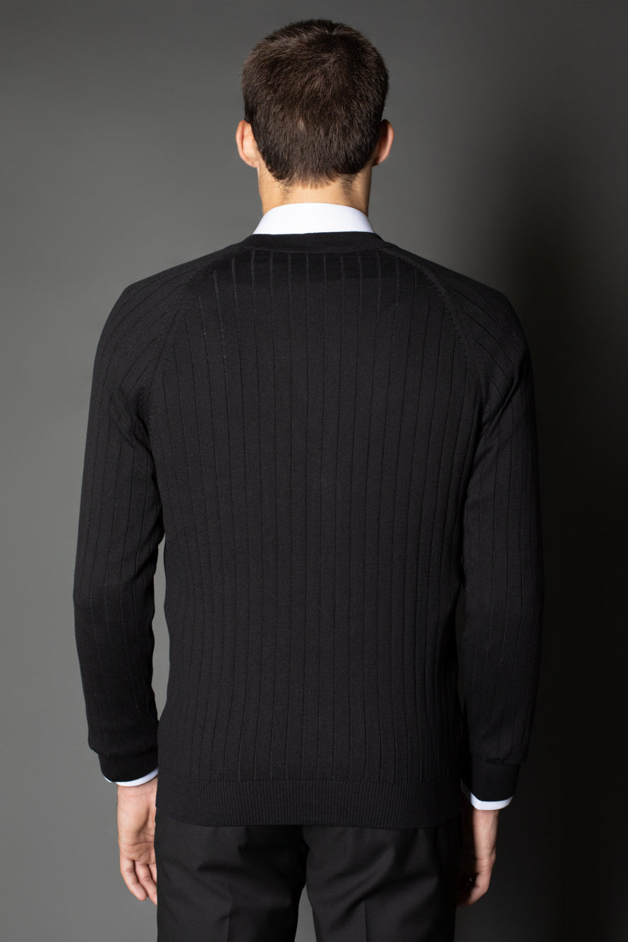 Malha Manga Longa Raglan Gola Xale - Preto