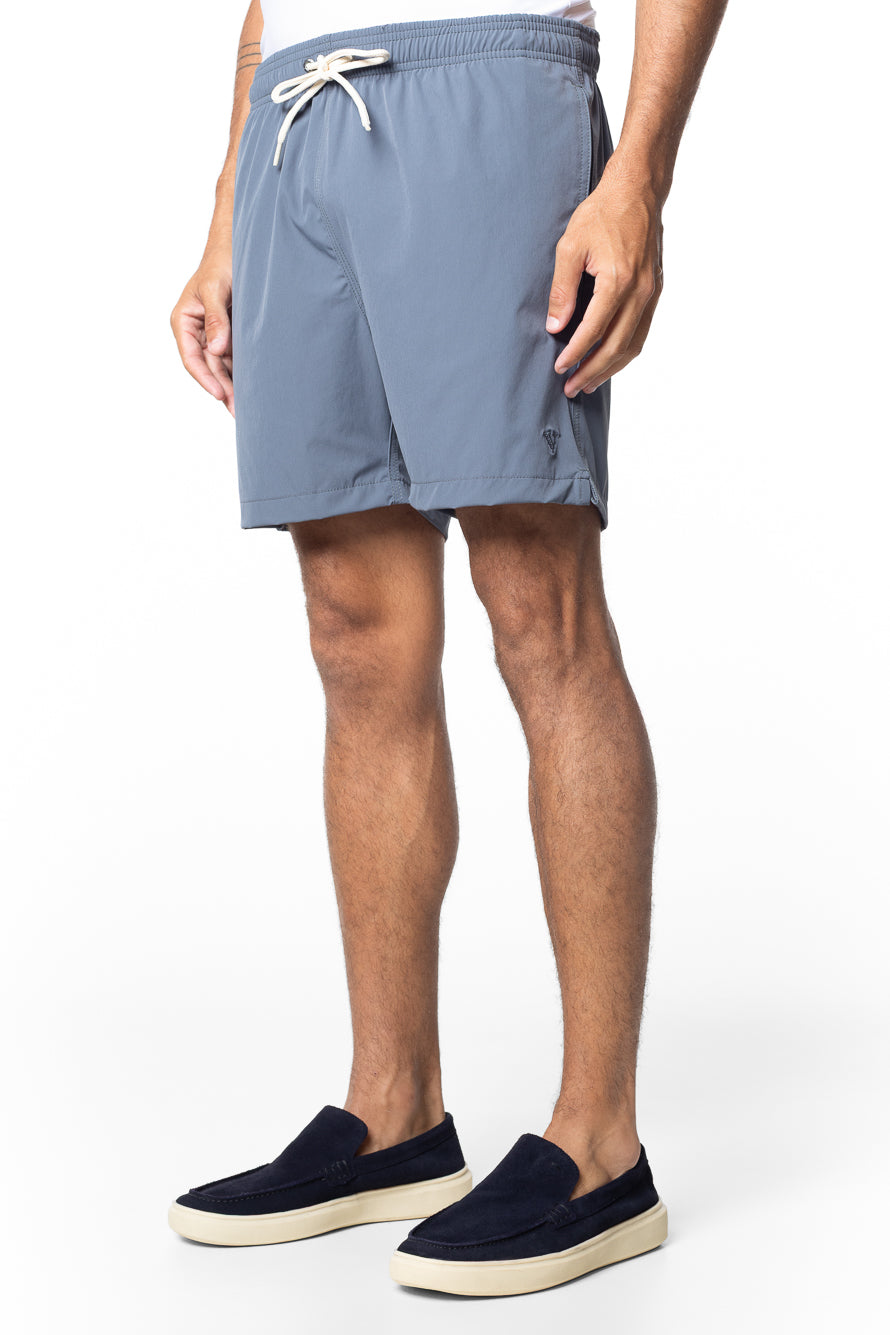 Shorts Resort Liso - Chumbo