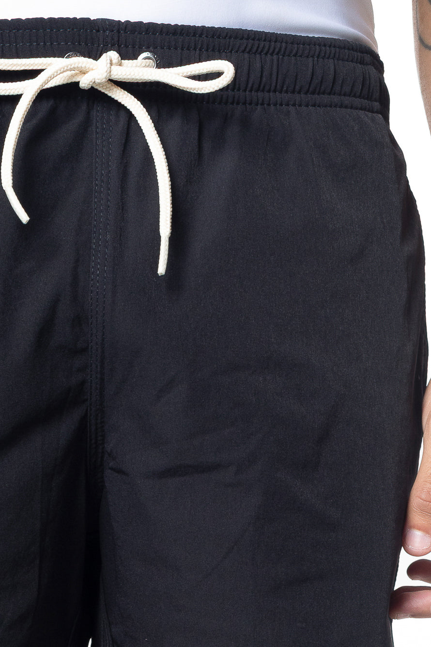 Shorts Resort Liso - Preto