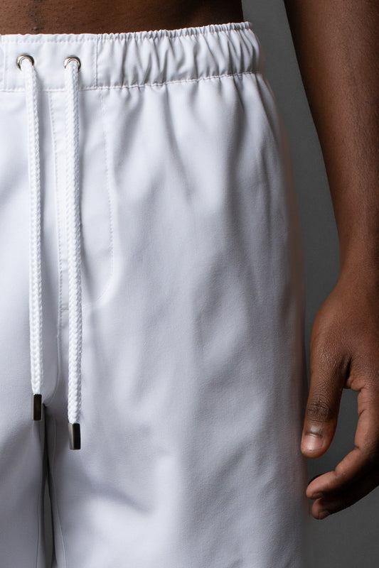 Shorts Liso Bolso Grande - Branco