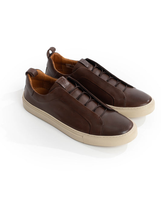 Tênis Couro Com Elástico - Pinhao