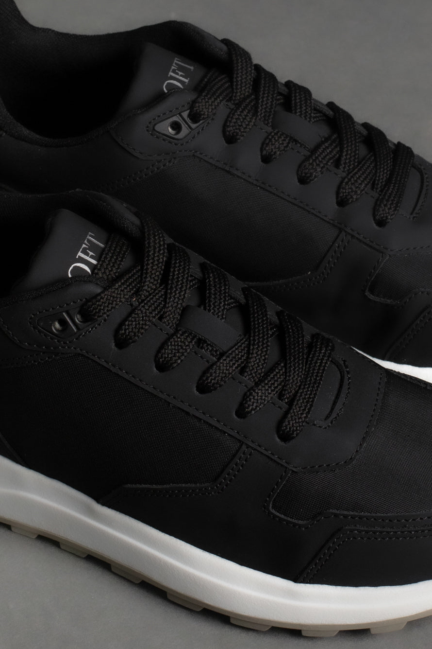 Tênis Couro Recortes Nylon - Preto