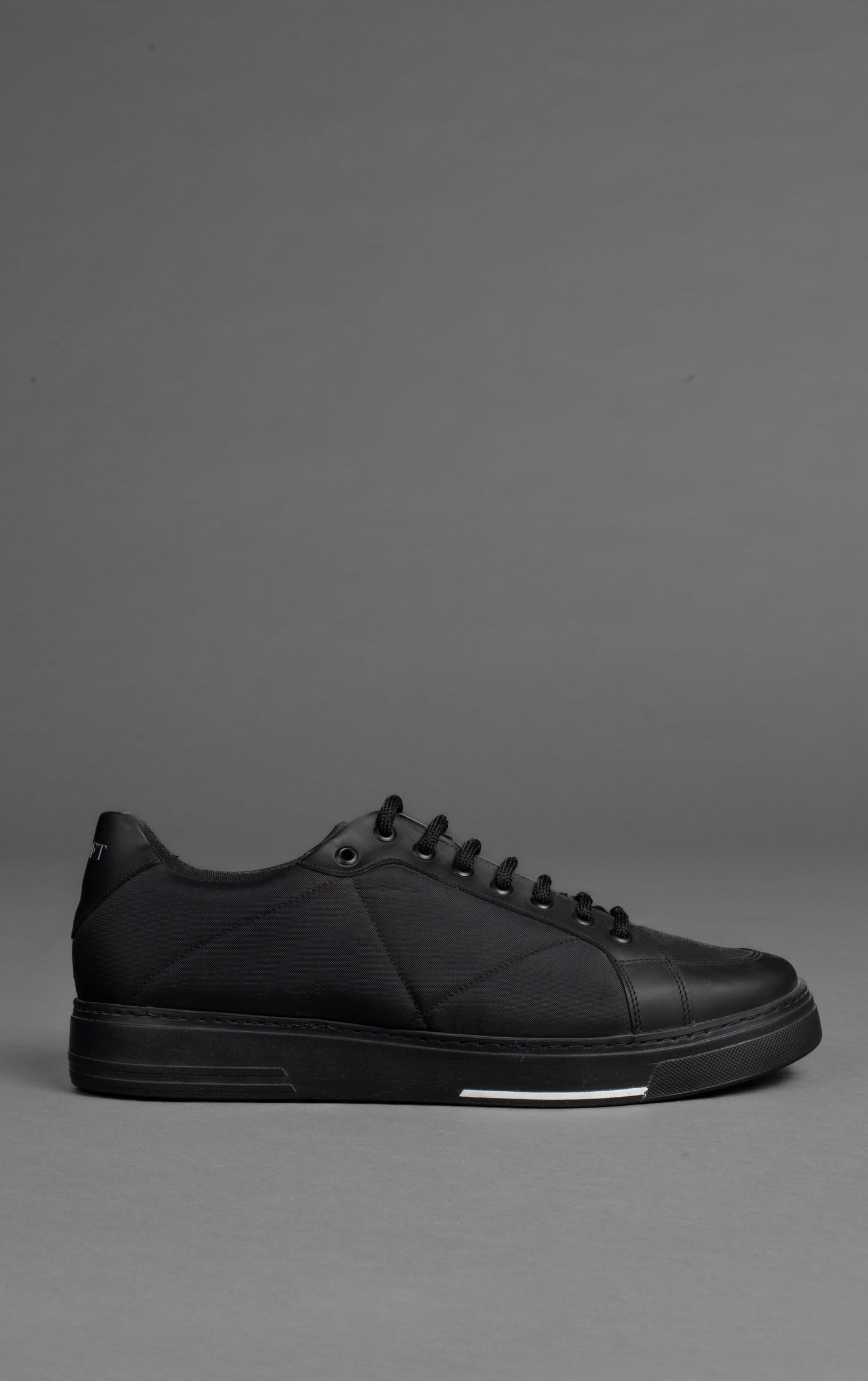 Tênis Nylon Pesponto - Preto