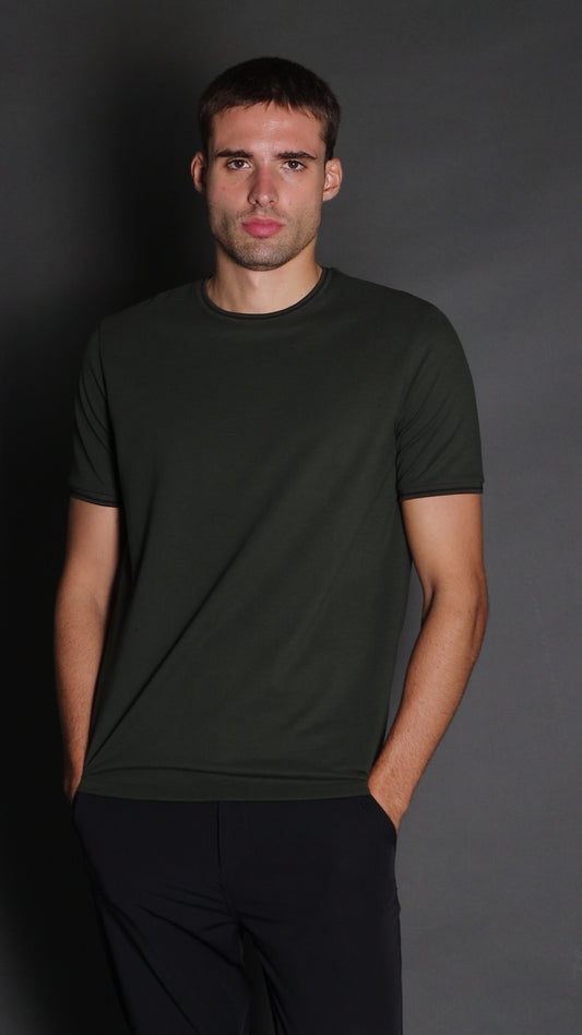 Camiseta Manga Curta Slim Pique Friso Duplo - Verde Escuro